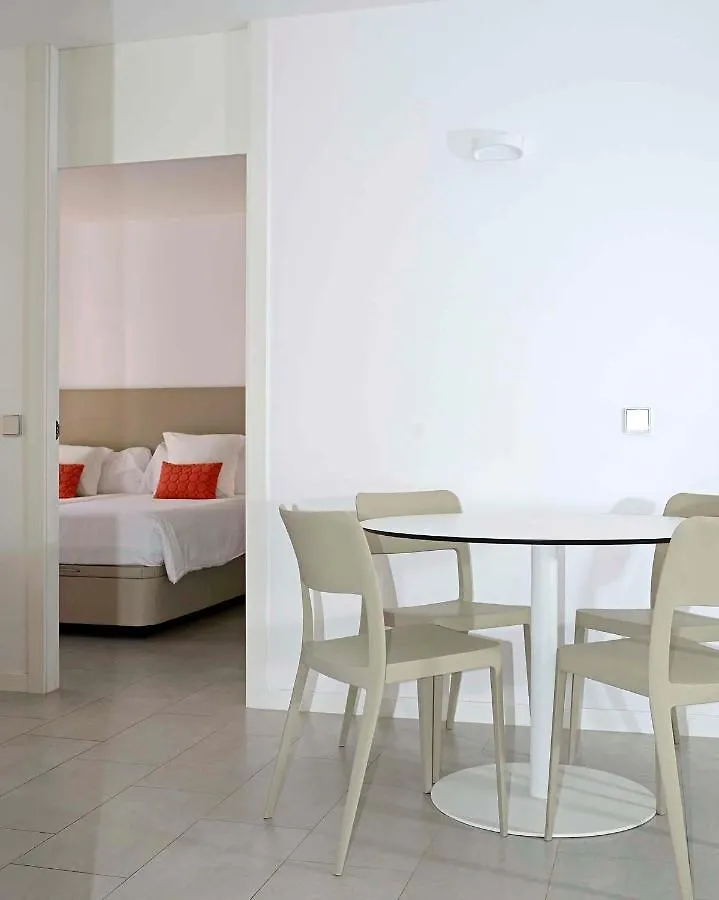 Apartaments B-Llobet Sun & Confort Ibiza stad 4*,